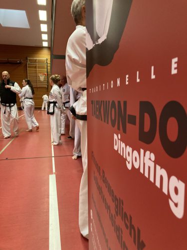2024-11-09 Schulübergabe Dingolfing